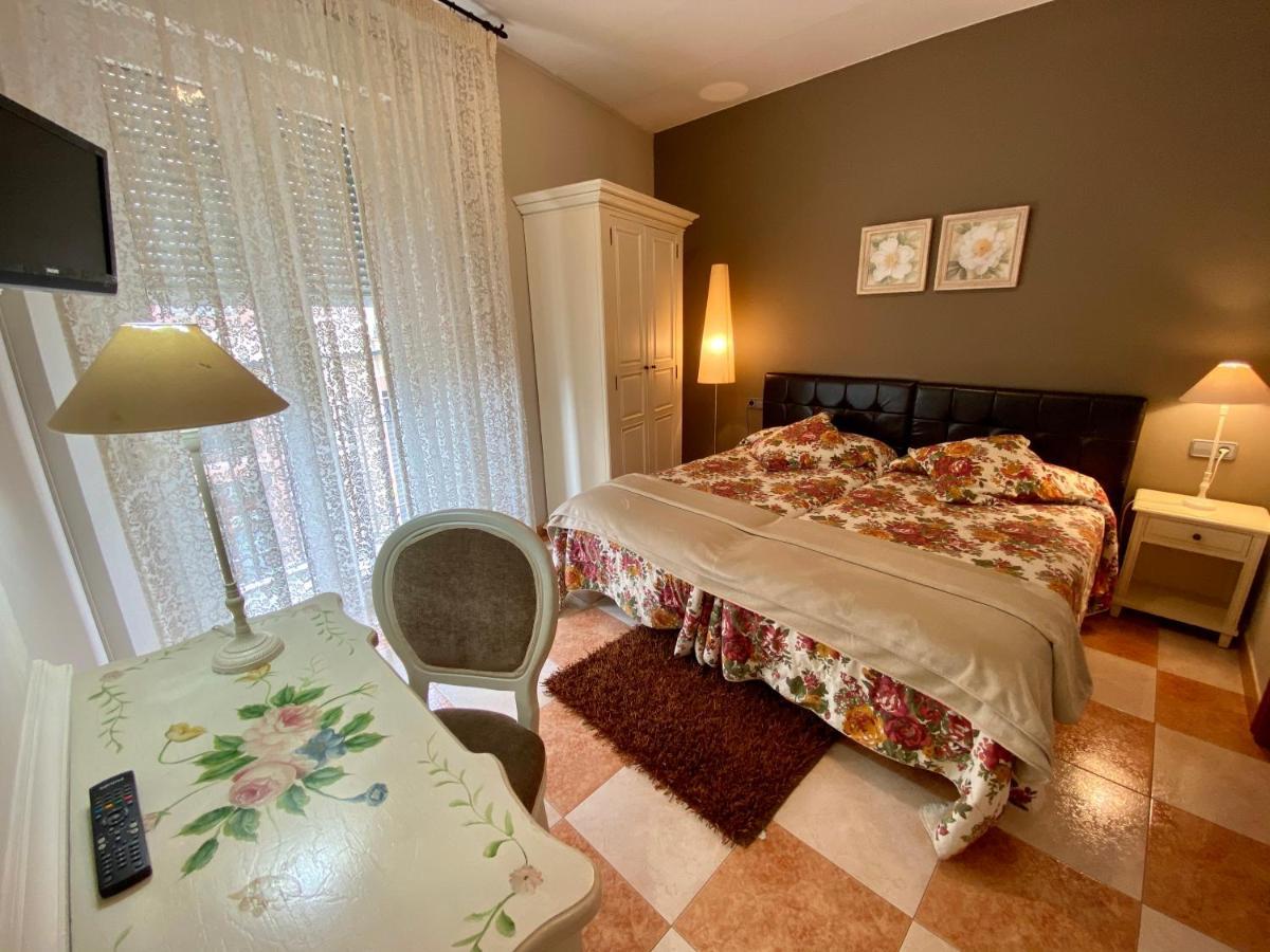 Hostal Bonavista Cervera  Exteriér fotografie